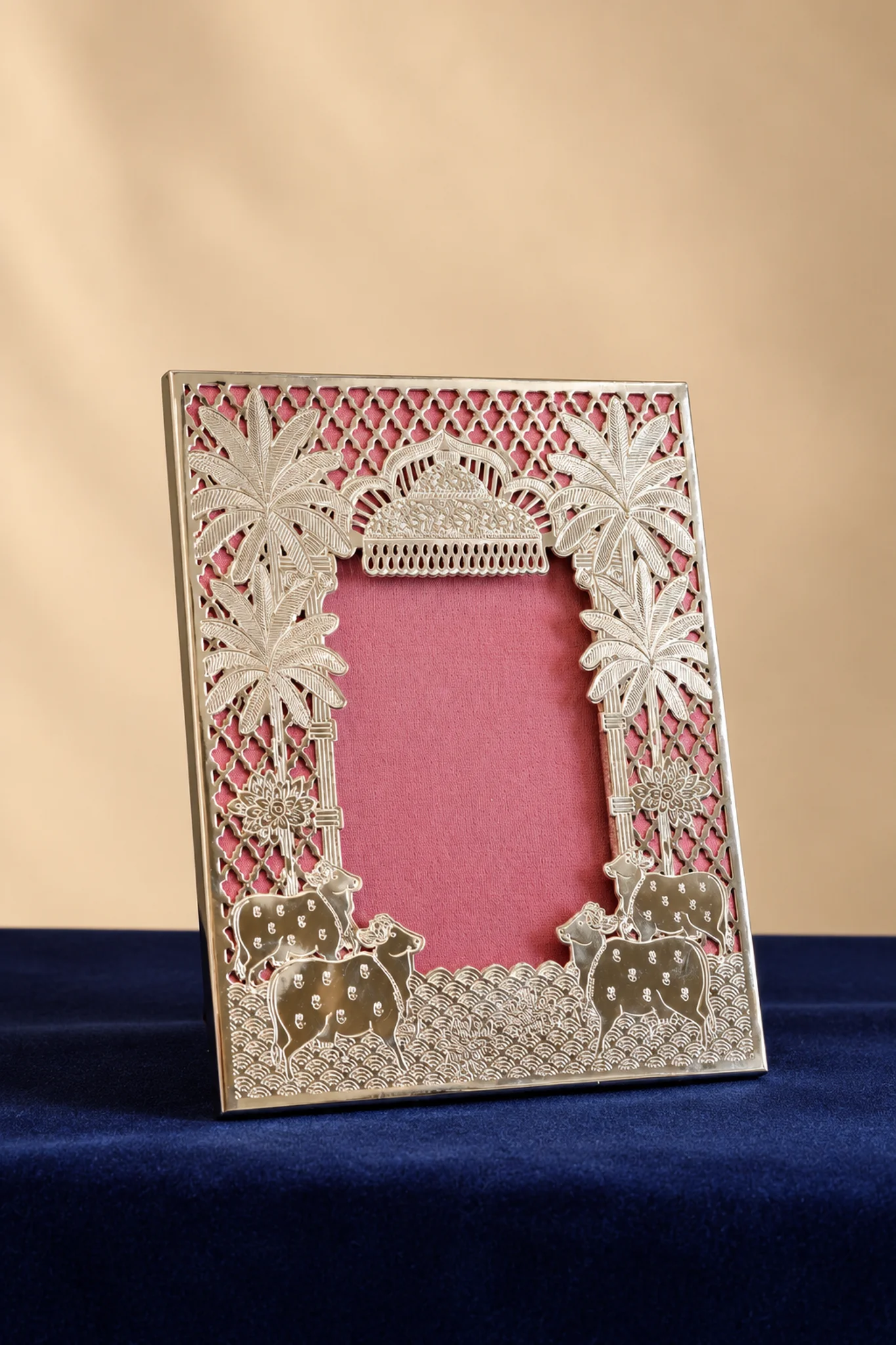 Elegant Festive Set - Image 4
