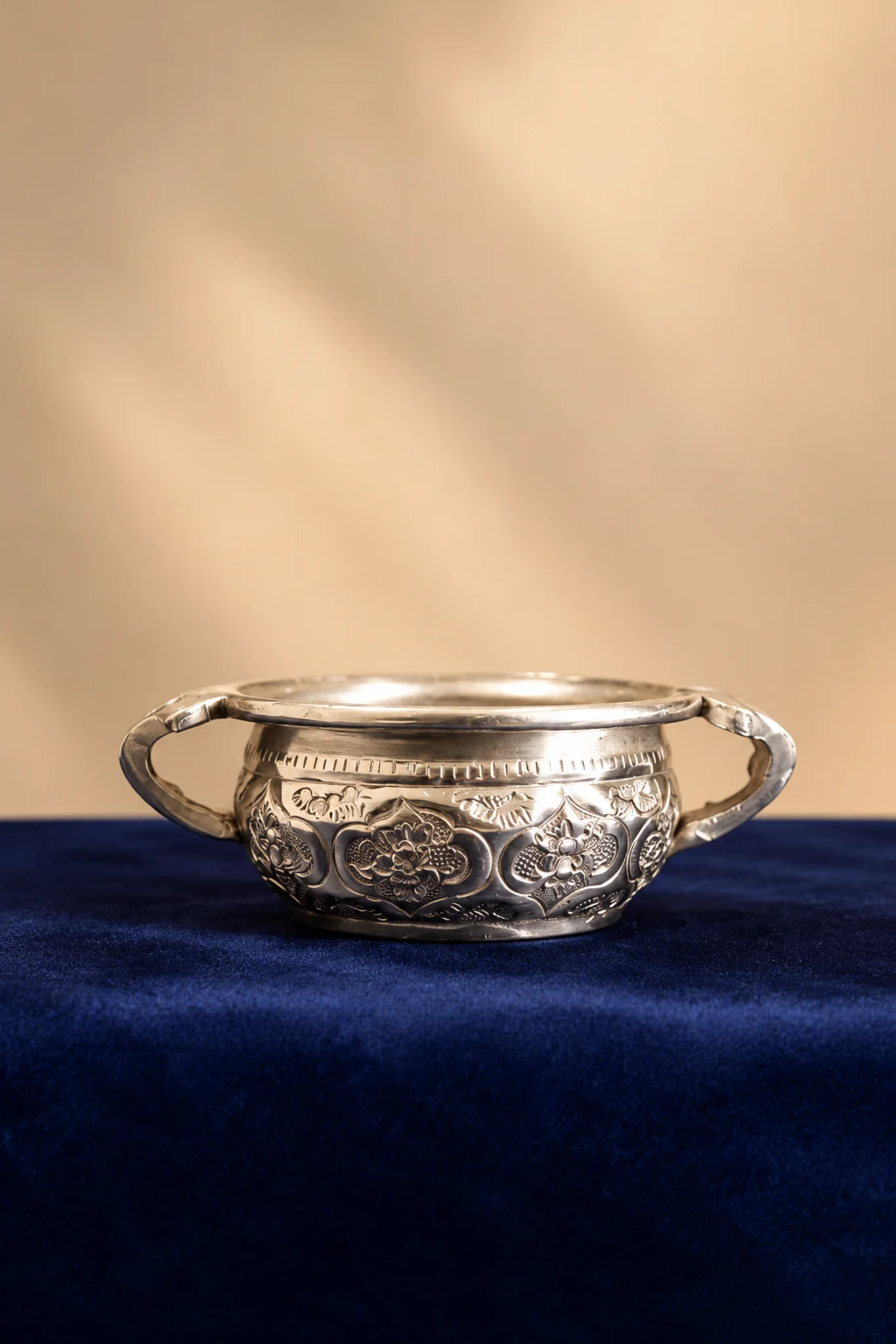 Elegant Festive Set - Image 3