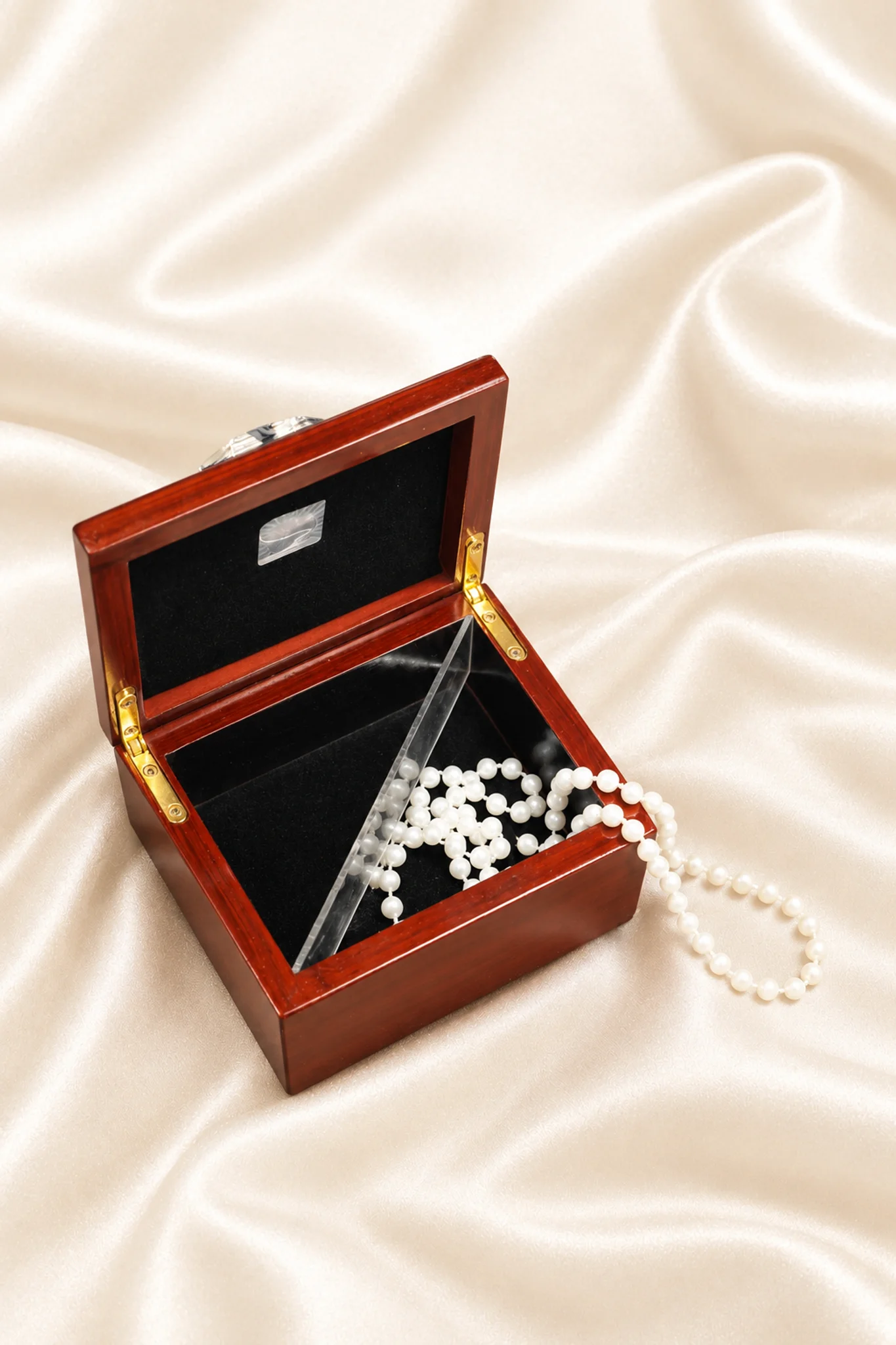 Enamel Gift Box - Image 2