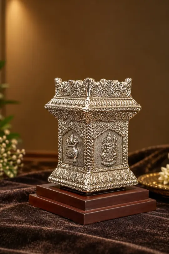 Tulsi Silver Pot